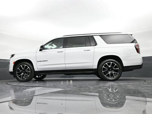 2022 Chevrolet Suburban RST