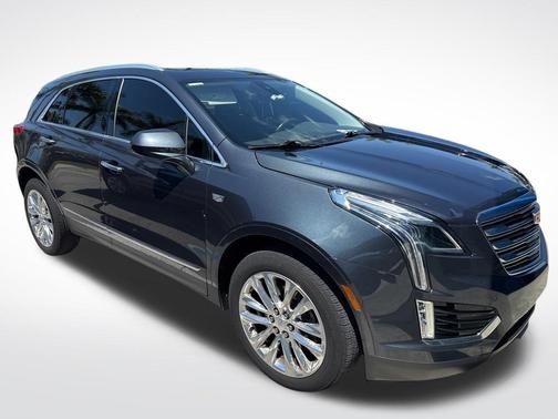 Shadow Metallic 2019 Cadillac XT5 Luxury