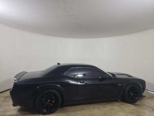 2022 Dodge Challenger R/T Scat Pack Widebody