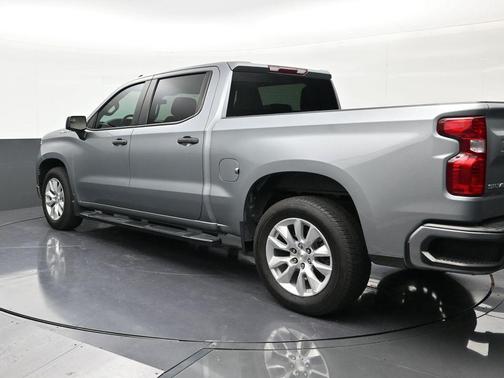 Sterling Gray Metallic 2024 Chevrolet Silverado 1500 Custom