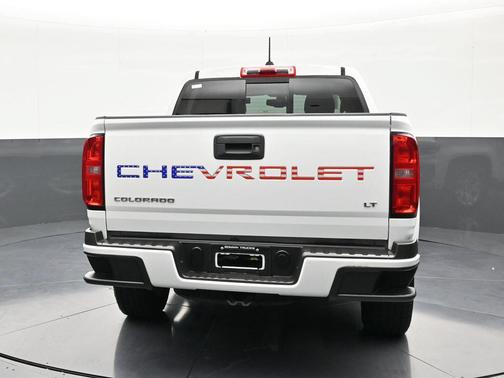 Summit White 2022 Chevrolet Colorado LT