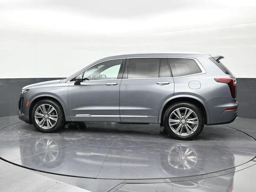 2022 Cadillac XT6 Premium Luxury FWD