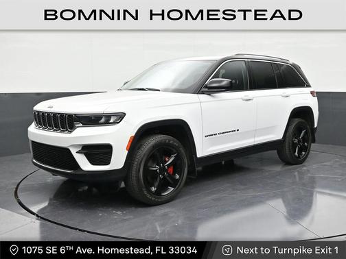 2023 Jeep Grand Cherokee Laredo