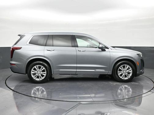 2024 Cadillac XT6 Luxury FWD