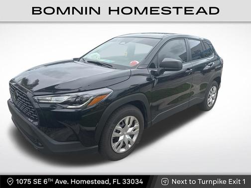 Jet Black 2025 Toyota Corolla Cross L