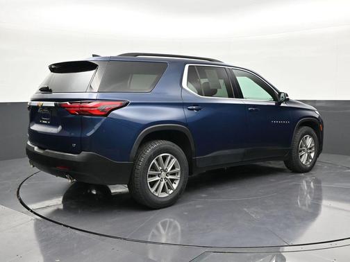 Northsky Blue Metallic 2023 Chevrolet Traverse LT Cloth