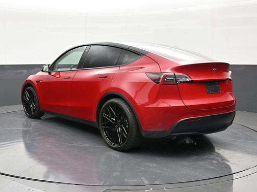 2023 Tesla Model Y Long Range Dual Motor All-Wheel Drive