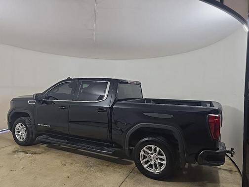 2022 GMC Sierra 1500 SLE