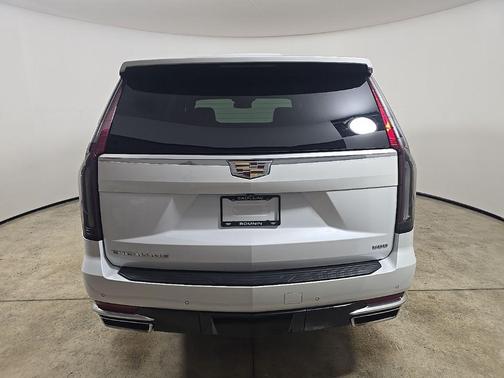 2023 Cadillac Escalade Luxury