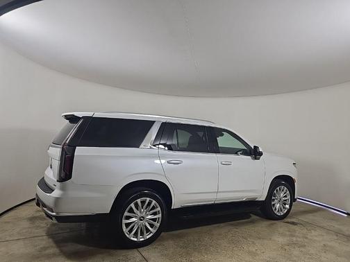 2023 Cadillac Escalade Luxury