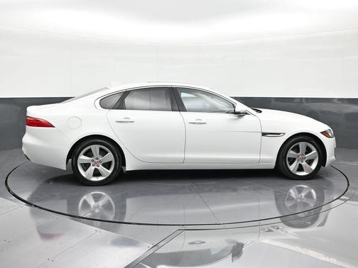 2018 Jaguar XF 25t