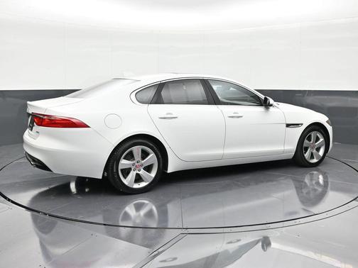 2018 Jaguar XF 25t