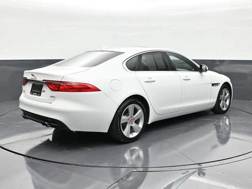 2018 Jaguar XF 25t