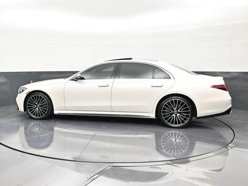 White 2022 Mercedes-Benz S-Class 4MATIC