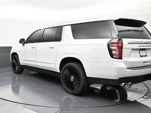 Summit White 2021 Chevrolet Suburban 4WD High Country