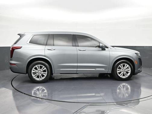 Argent Silver Metallic 2023 Cadillac XT6 Luxury FWD