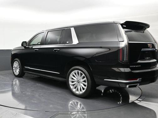 2025 Cadillac Escalade ESV Luxury