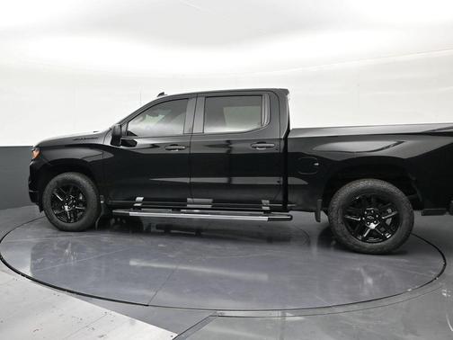 Black 2022 Chevrolet Silverado 1500 Custom