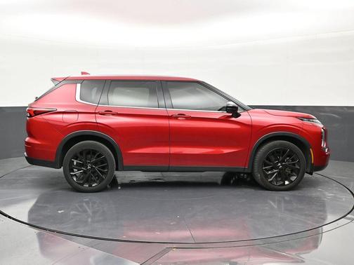 2023 Mitsubishi Outlander SE Black Edition 2WD