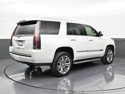 Crystal White Tricoat 2020 Cadillac Escalade Base