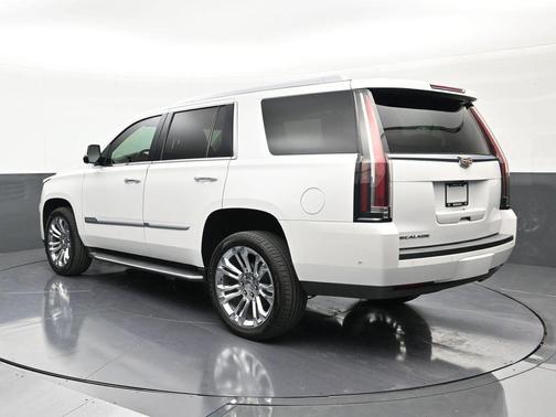 Crystal White Tricoat 2020 Cadillac Escalade Base
