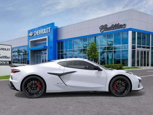 Arctic White 2027 Chevrolet Corvette Z06