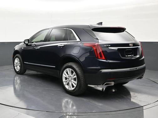 Dark Moon Blue Metallic 2022 Cadillac XT5 Luxury