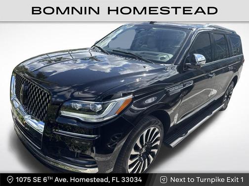 Infinite Black Metallic Clearcoat 2024 Lincoln Navigator Black Label