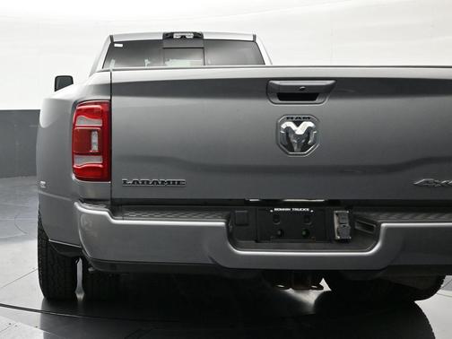 Billet Silver Metallic Clearcoat 2023 RAM 3500 Laramie Crew Cab 4x4 8' Box