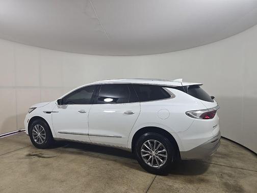 2022 Buick Enclave FWD Essence