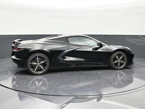 2021 Chevrolet Corvette Stingray w/3LT
