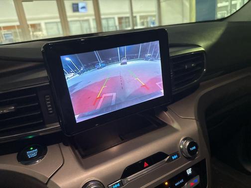 Star White Metallic Tri-Coat 2020 Ford Explorer XLT