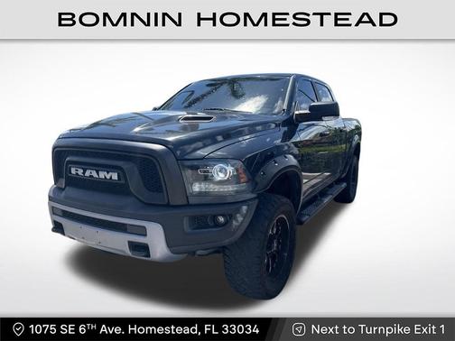 Brilliant Black Crystal Pearlcoat 2017 RAM 1500 Rebel