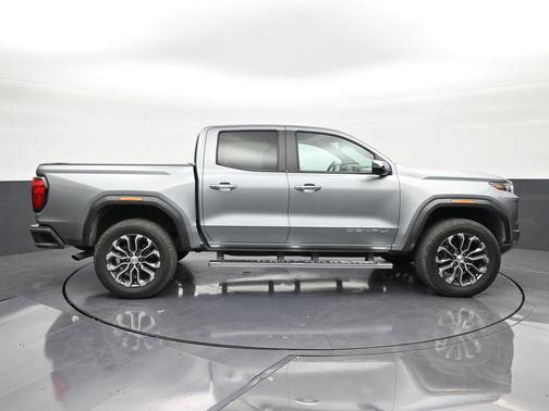 2023 GMC Canyon Denali
