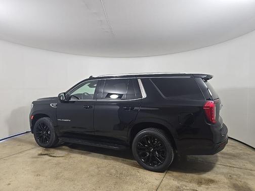 2023 GMC Yukon SLE