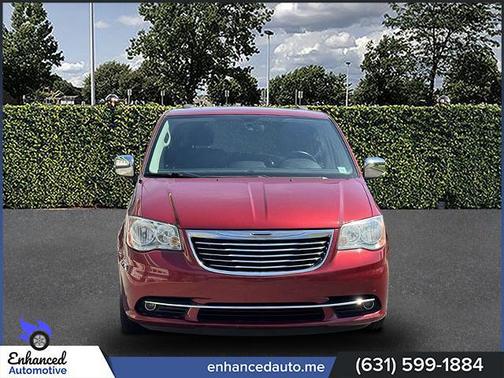 2014 Chrysler Town & Country Touring-L