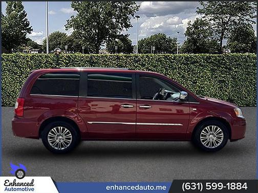 2014 Chrysler Town & Country Touring-L