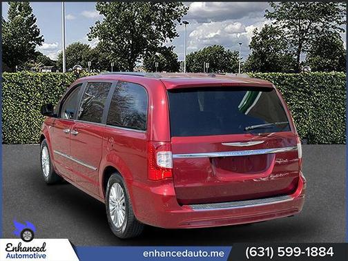2014 Chrysler Town & Country Touring-L
