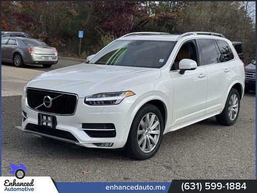 2016 Volvo XC90 T6 Momentum