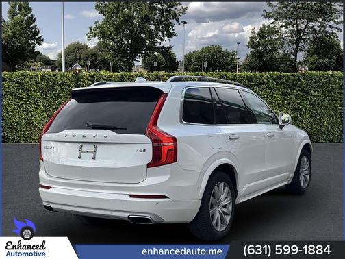 2016 Volvo XC90 T6 Momentum