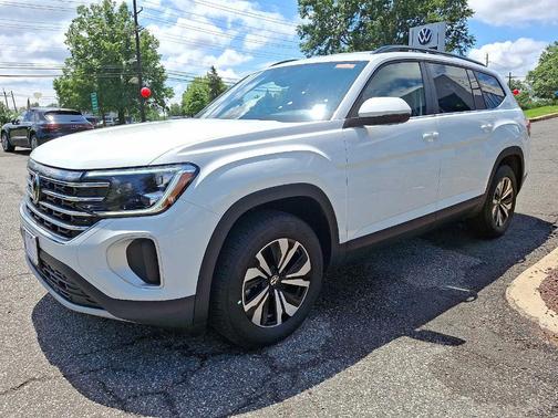 2025 Volkswagen Atlas 2.0T SE