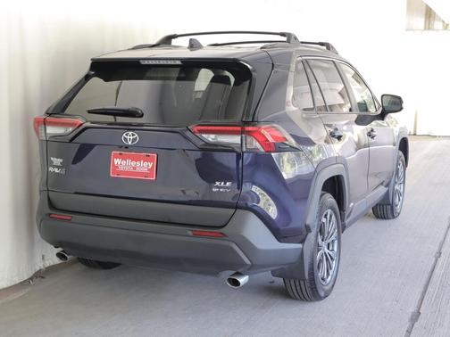 Blueprint 2025 Toyota RAV4 Hybrid XLE Premium