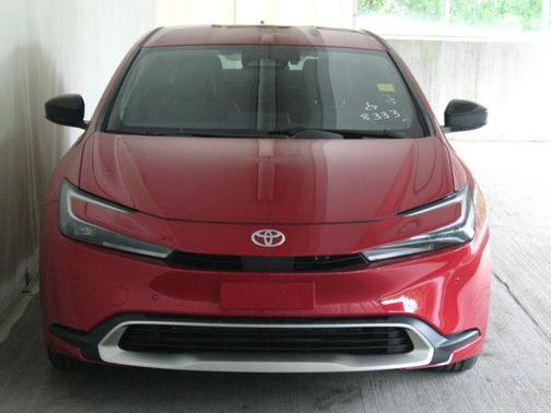 2025 Toyota Prius L