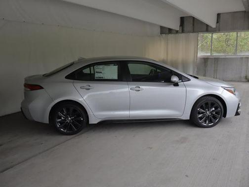 Classic Silver Metallic 2026 Toyota Corolla SE