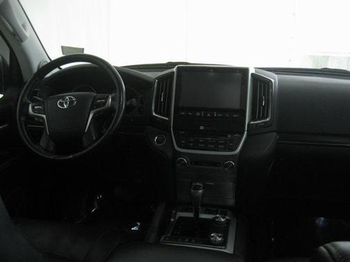 Magnetic Gray Metallic 2018 Toyota Land Cruiser Base