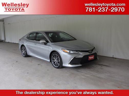 Celestial Silver Metallic 2023 Toyota Camry XLE