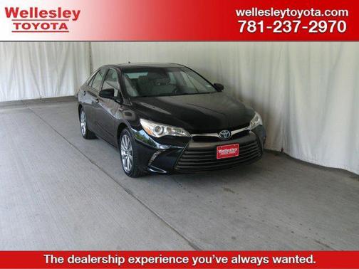 2017 Toyota Camry Hybrid XLE