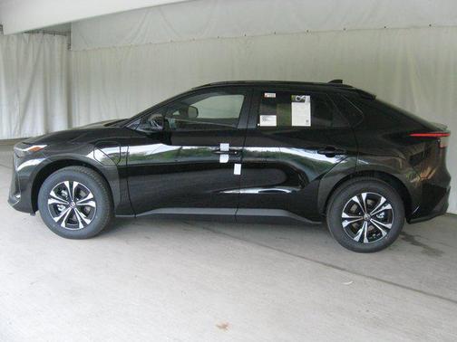2025 Toyota bZ4X XLE