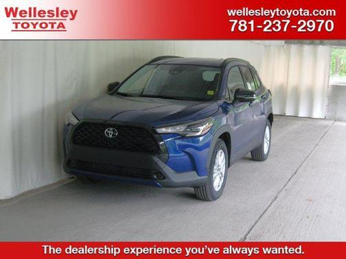 2025 Toyota Corolla Cross LE