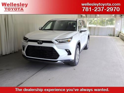 Wind Chill Pearl 2026 Toyota Grand Highlander Platinum